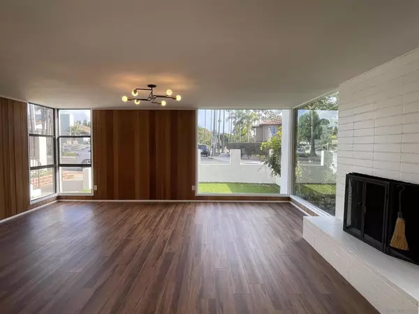 La Jolla, CA 92037,308 Palomar