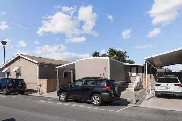 2750 Wheatstone #110, San Diego, CA 92111