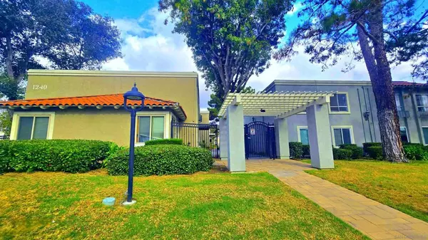 Escondido, CA 92026,1240 North Broadway #5