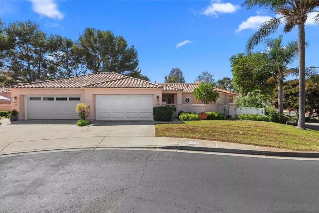 San Marcos, CA 92078,1299 Via Apuesto