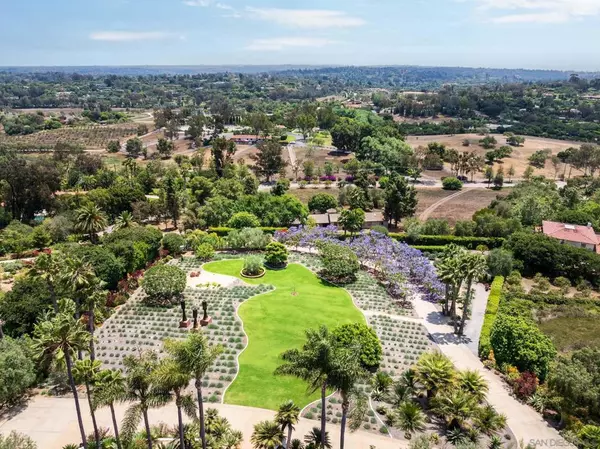 Rancho Santa Fe, CA 92067,18245 Paseo Victoria