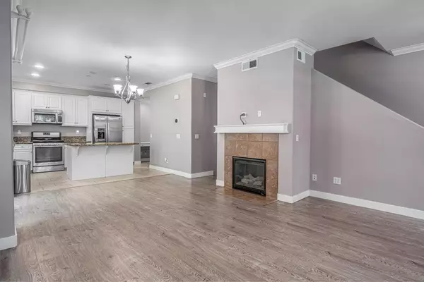 1883 Aquamarine Ct #7, Chula Vista, CA 91913