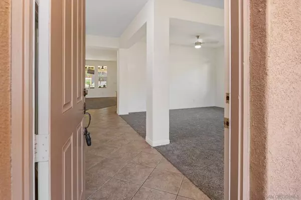 El Cajon, CA 92021,13802 Cheryl Creek Dr