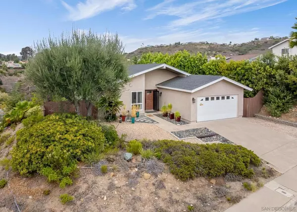 5908 Highplace, San Diego, CA 92120