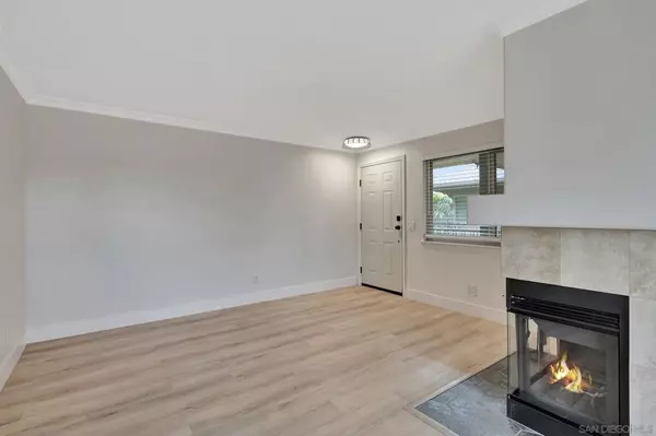 San Diego, CA 92115,4521 55Th St #15