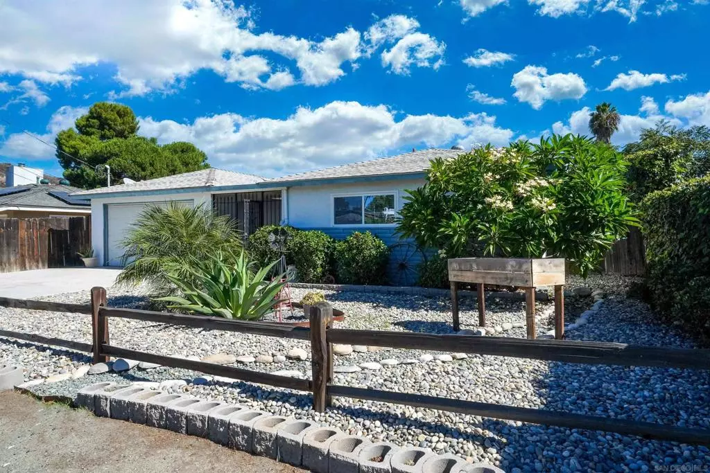 Lakeside, CA 92040,10025 Tamil Rd