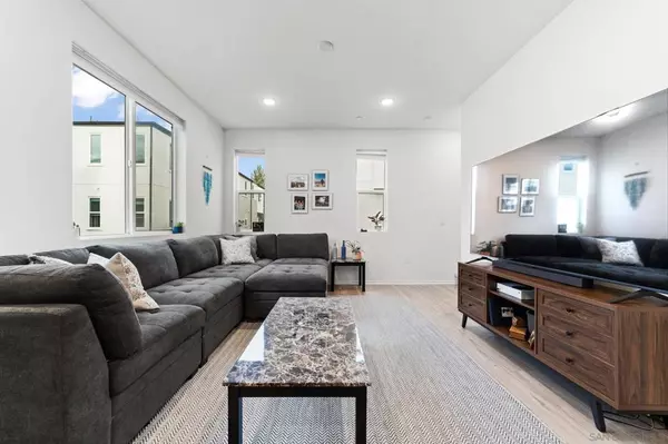 San Diego, CA 92154,5502 Sandcliff Lane #147