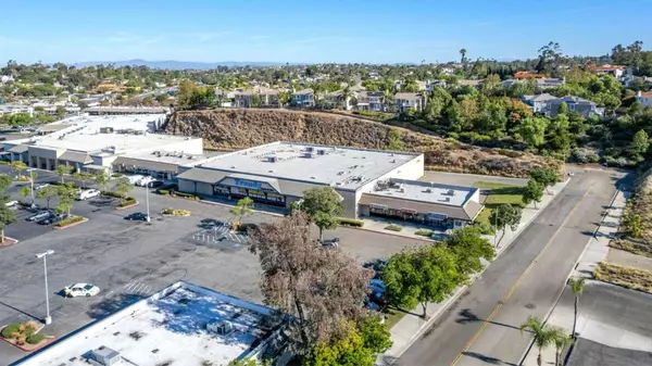 960 S Santa Fe Ave, Vista, CA 92084
