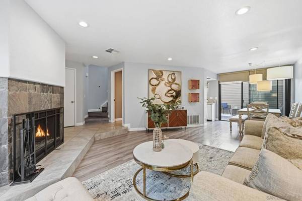 San Diego, CA 92121,9270 Towne Centre Dr #31