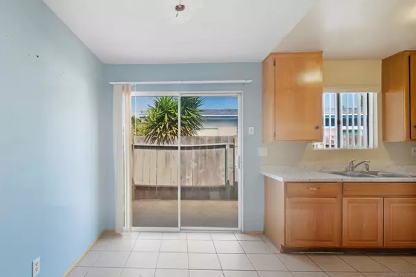 Imperial Beach, CA 91932,557 59 Florida Street