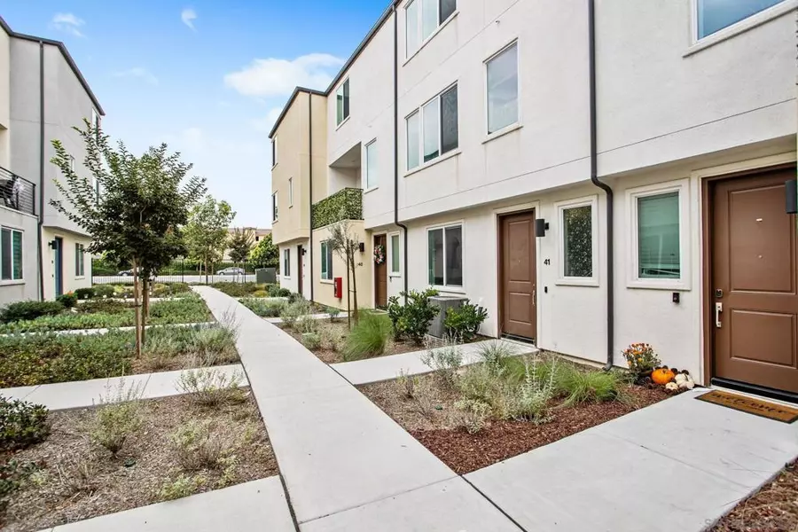 5480 Seacliff Pl #41, San Diego, CA 92154