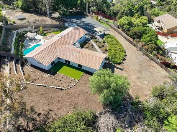 Vista, CA 92081,807 Poinsettia Ave