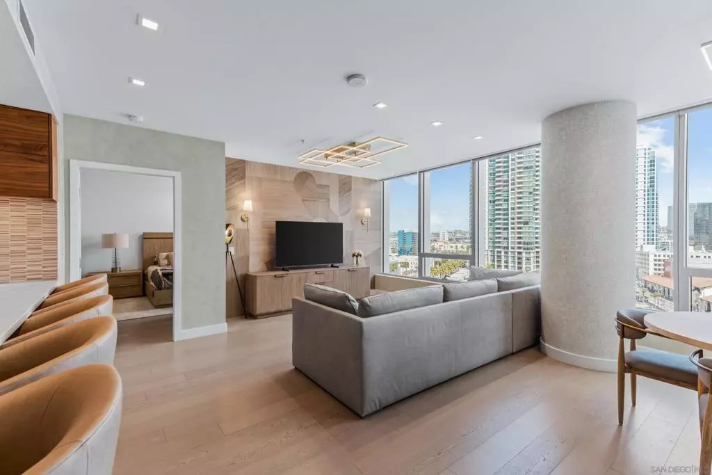 San Diego, CA 92101,888 W E Street #1106