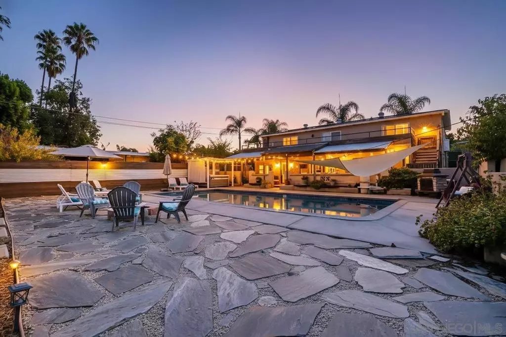 Escondido, CA 92025,738 E 5Th Ave