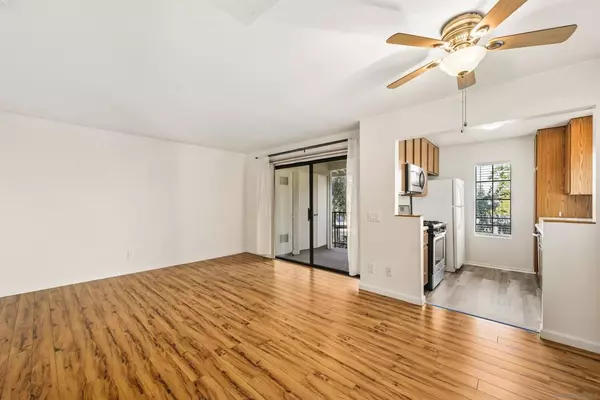 San Diego, CA 92126,8594 Summerdale Rd #164