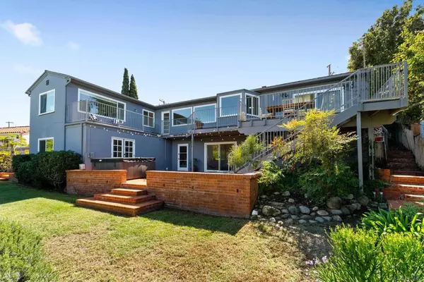 La Jolla, CA 92037,7850 Roseland Dr