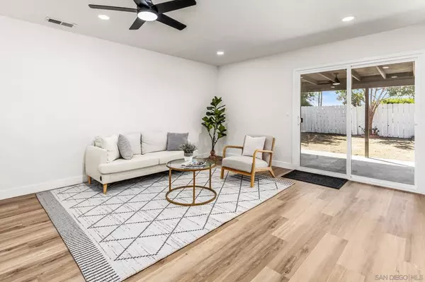 Oceanside, CA 92056,4137 Alana Cir N