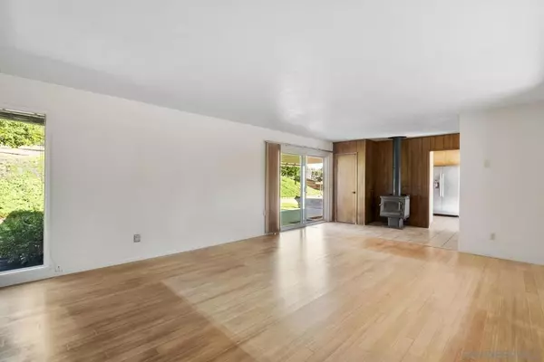 El Cajon, CA 92020,1682 Grove Road