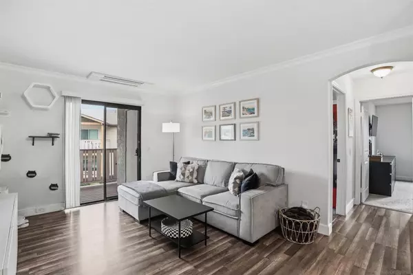 El Cajon, CA 92021,1423 Graves Ave #240