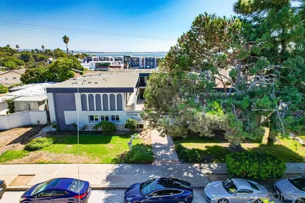 San Diego, CA 92109,2125 Reed Avenue