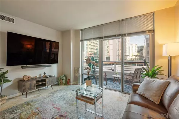 San Diego, CA 92101,425 W Beech St #503