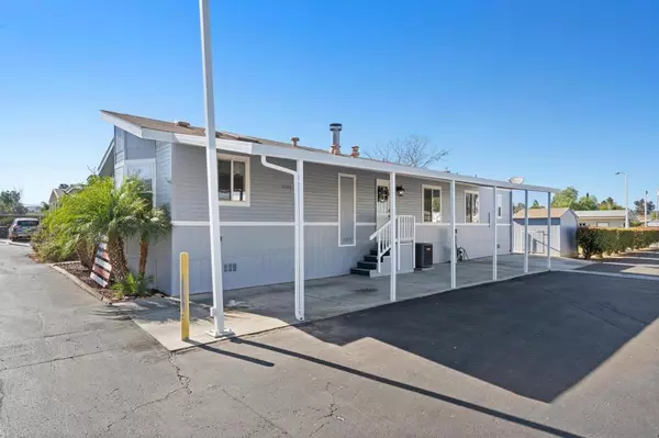 Ramona, CA 92065,1537 H St #Spc 5