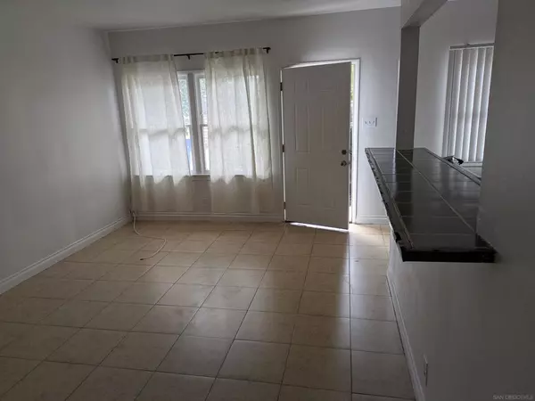 Oceanside, CA 92054,914 S Myers