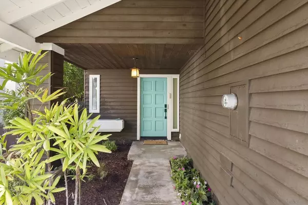 Encinitas, CA 92024,1666 Tennis Match Way