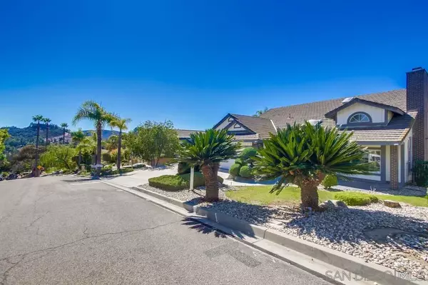 Escondido, CA 92029,1365 OAK VIEW WAY