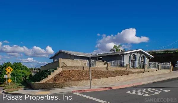 2841 Cowley Way, San Diego, CA 92110