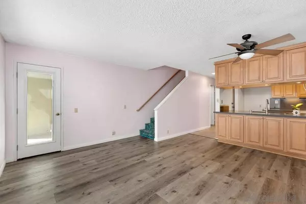 San Diego, CA 92111,7016 Park Mesa Way #29