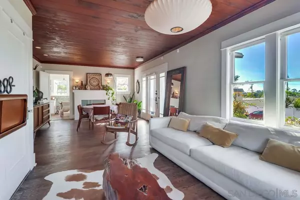 San Diego, CA 92104,3693 Villa Ter