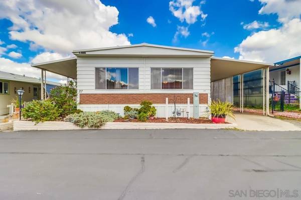 El Cajon, CA 92020,1440 S Orange Ave #SPC 27