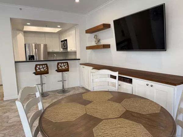 San Diego, CA 92101,620 State St #115