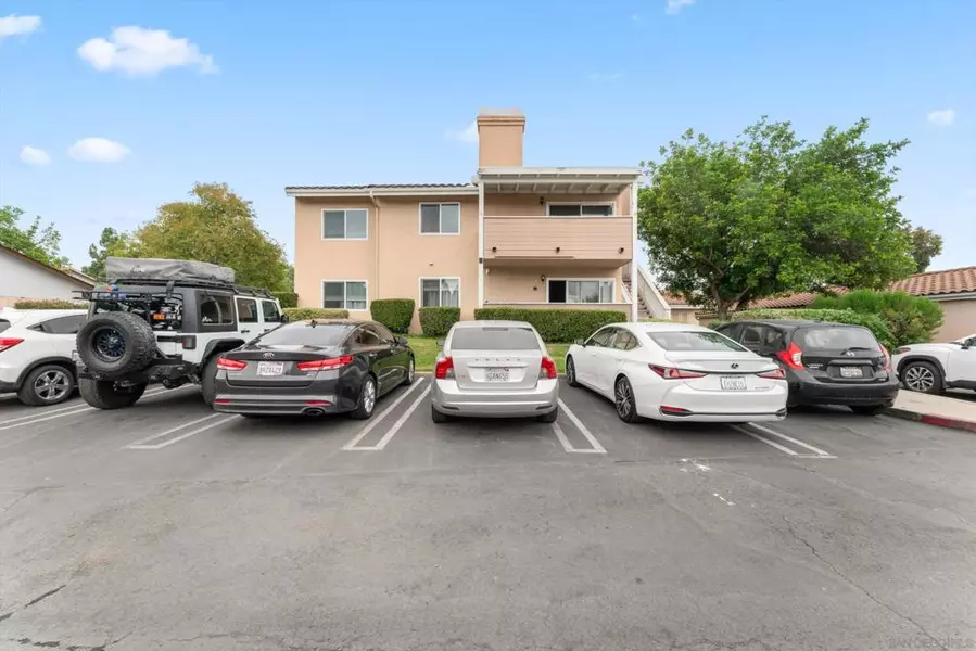 1075 N Escondido Blvd #209, Escondido, CA 92026