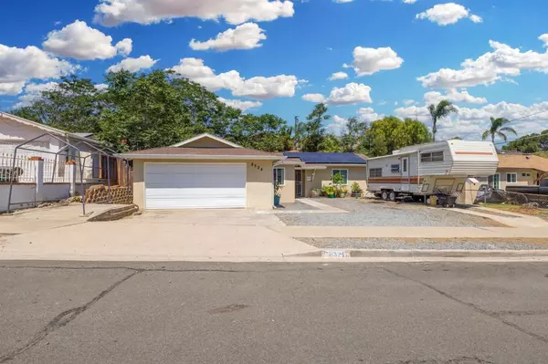 Santee, CA 92071,8524 Big Rock Road