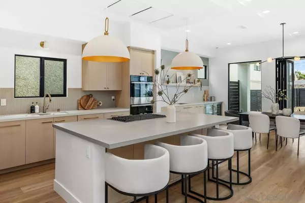 San Diego, CA 92110,1826 Galveston St