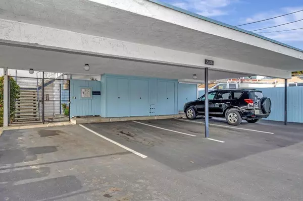 San Diego, CA 92101,2108 3rd Avenue #1