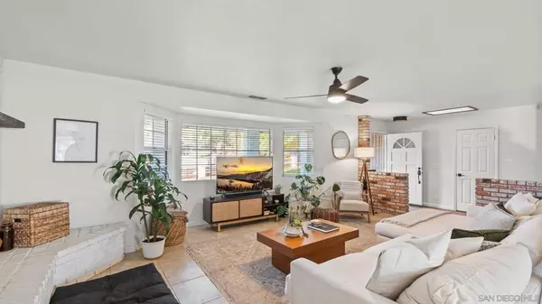 Ramona, CA 92065,23434 Everett Place