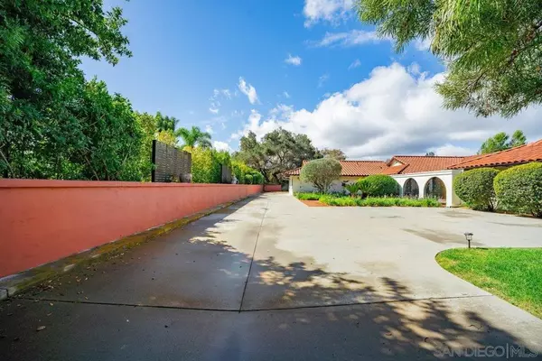 Fallbrook, CA 92028,11 Country Glen Rd