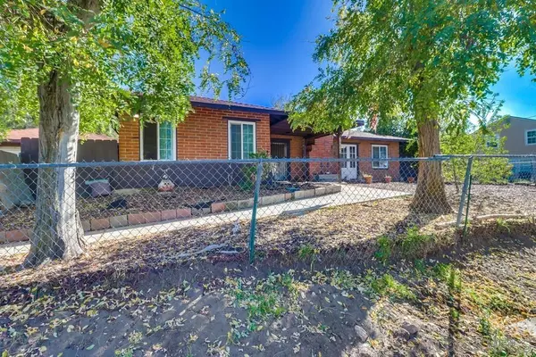 Campo, CA 91906,29845 Lake View Dr.