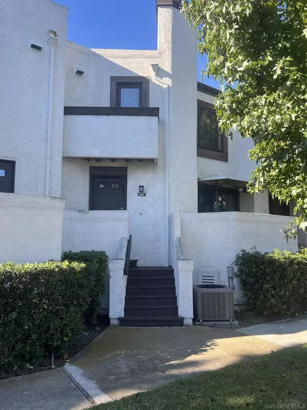 3823 Caminito Litoral #208, San Diego, CA 92107