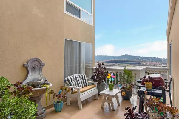 Solana Beach, CA 92075,218 Turf View Dr