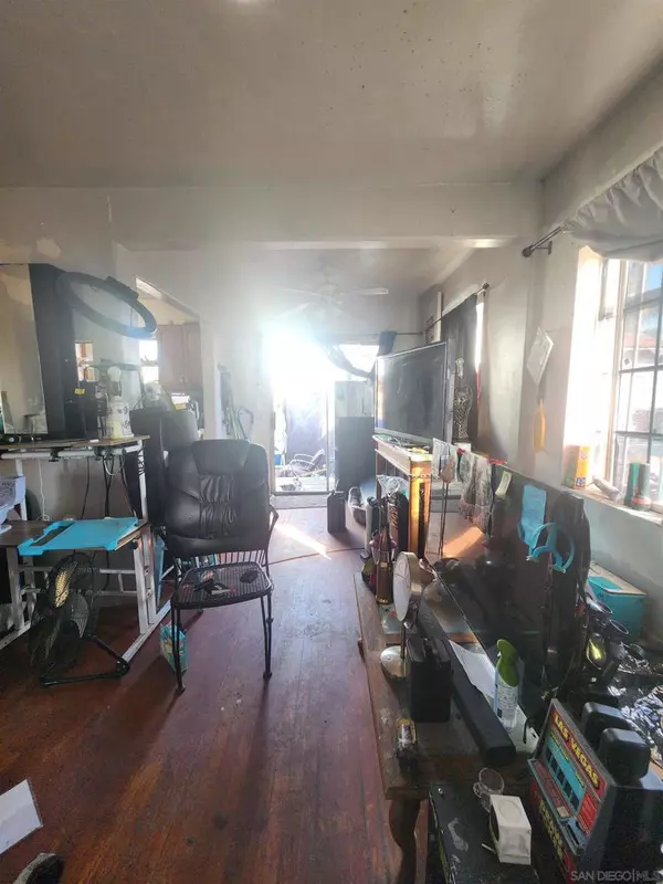San Diego, CA 92114,515 Iona Dr