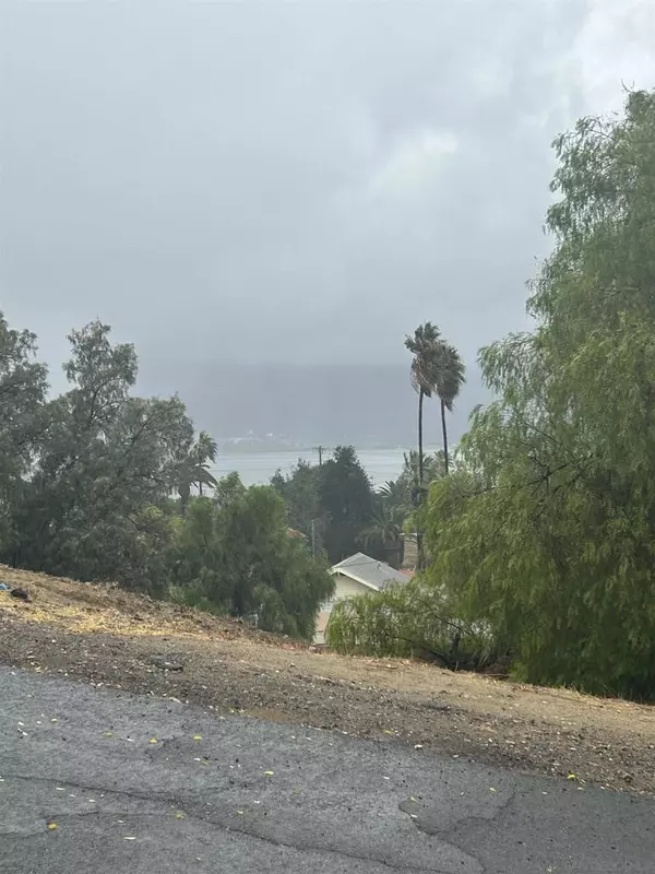 Lake Elsinore, CA 92530,176 Olive St