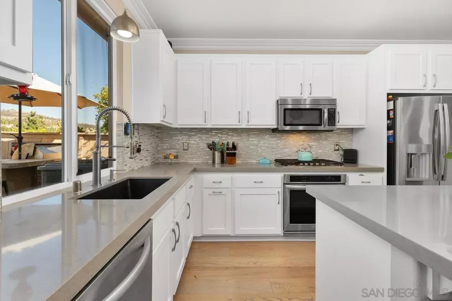 1456 Golden Sunset Dr., San Marcos, CA 92078