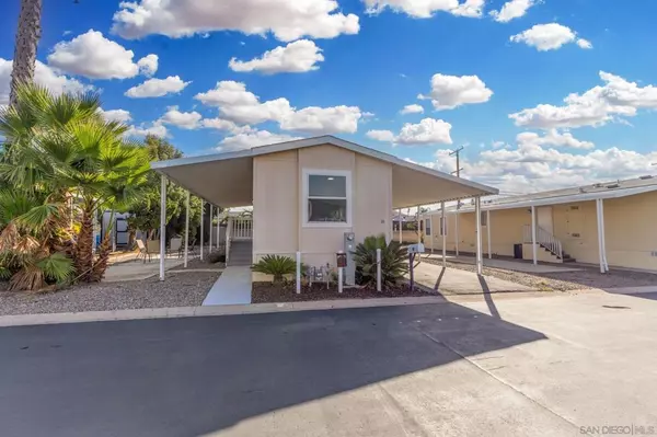 450 E Bradley Ave #18, El Cajon, CA 92021