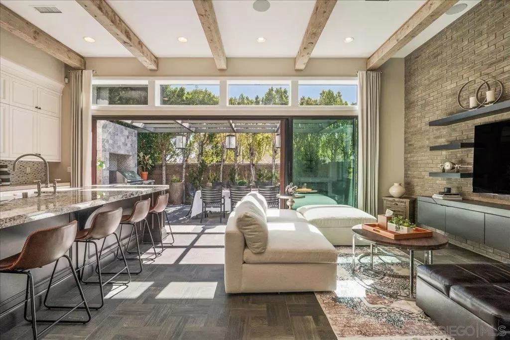 Carlsbad, CA 92010,4847 Nelson Ct