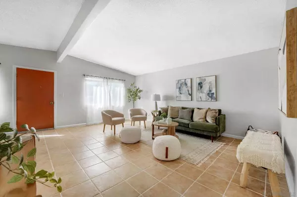 Chula Vista, CA 91910,431 Del Mar Ct