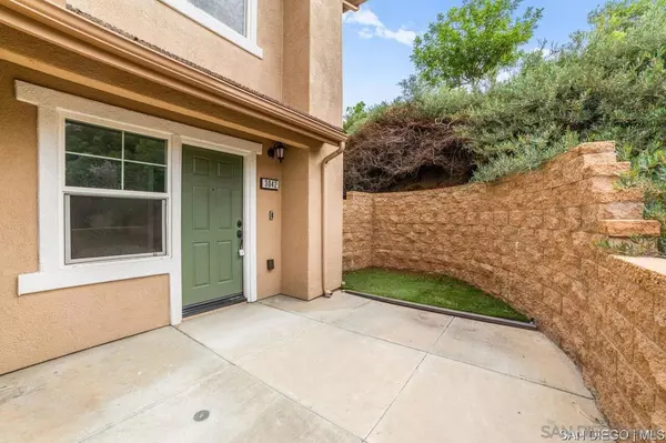 Santee, CA 92071,3042 Cole Grade Dr